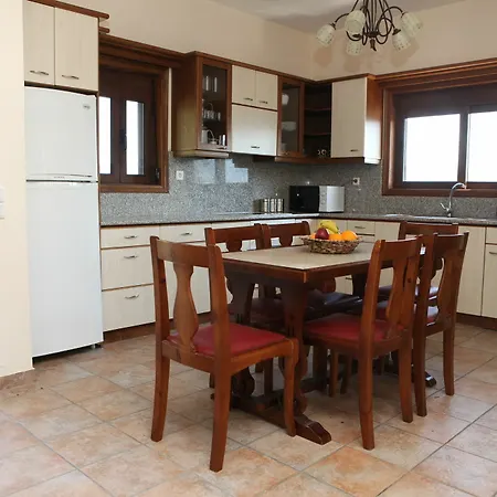 Aori Hillside Apartment Kopeti